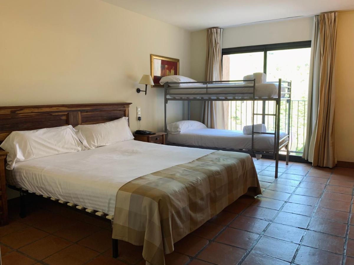 La Figuerola Hotel & Restaurant Vandellos Экстерьер фото